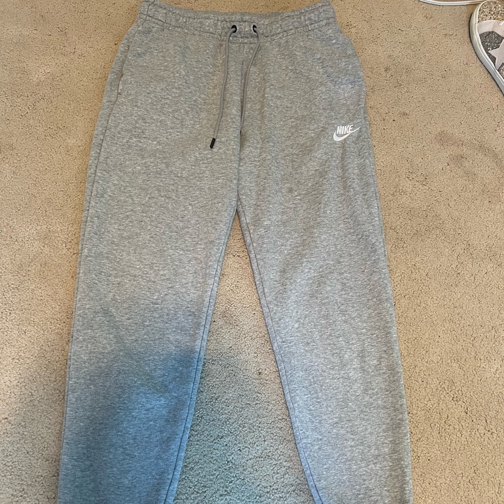 small grey joggers nike